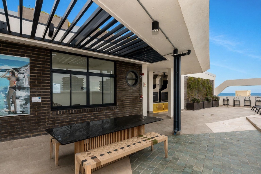 2 Bedroom Property for Sale in Sea Point Western Cape
